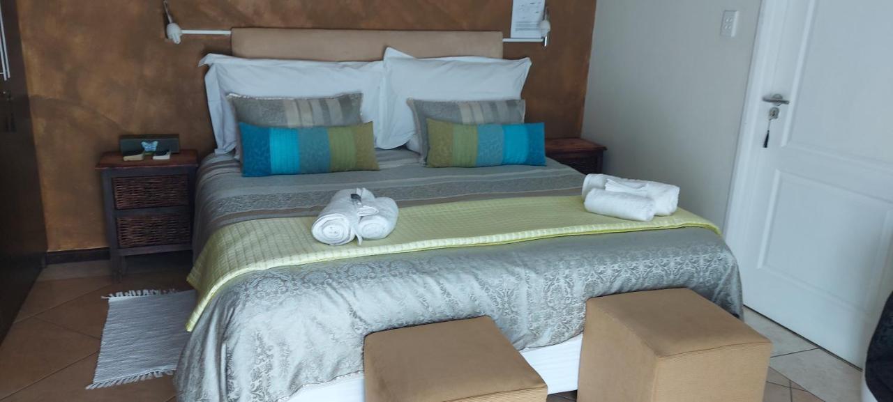 Lumley'S Place Guesthouse Pniel 外观 照片